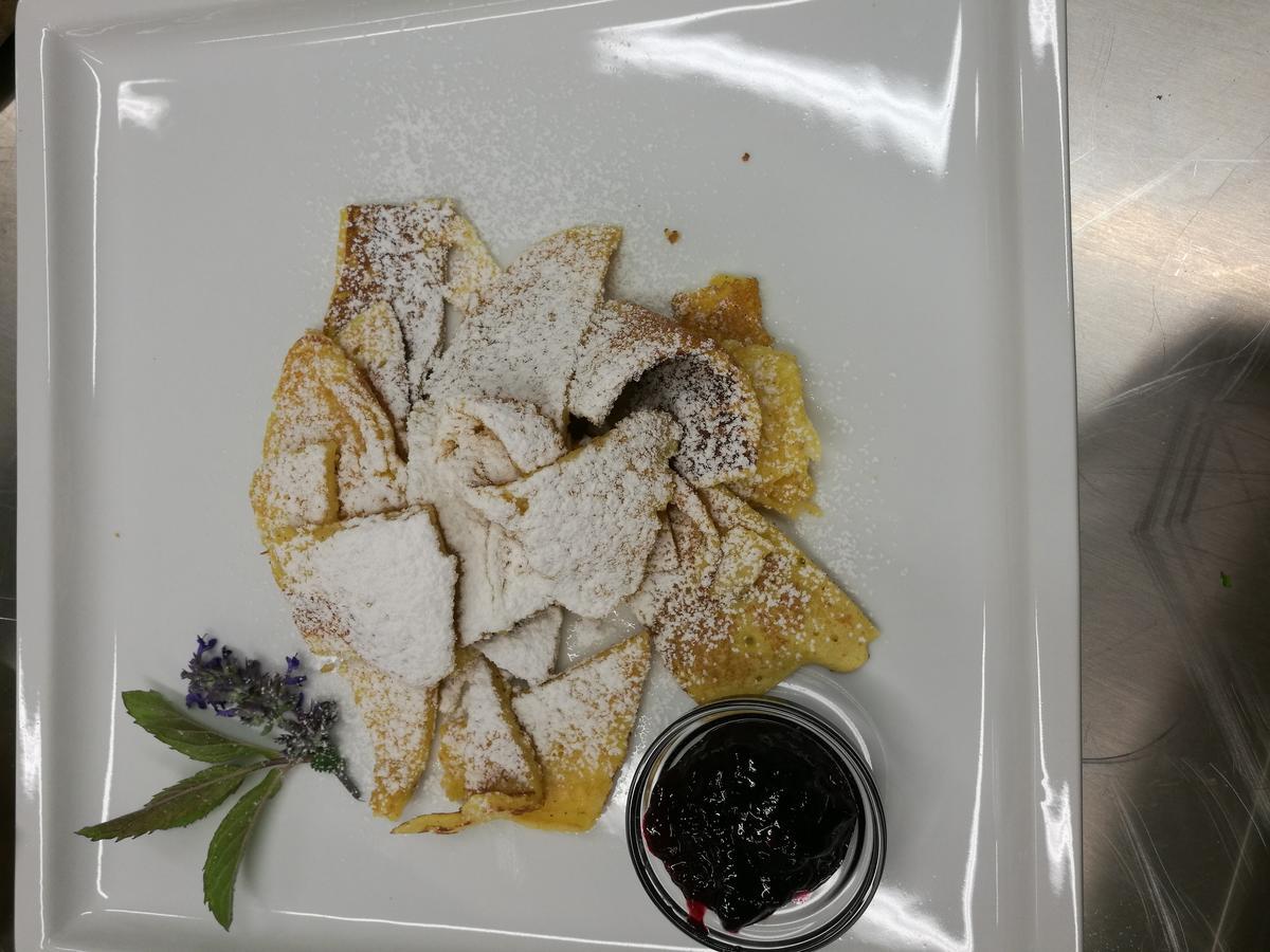 特伦缇丝公寓酒店 特伦托 外观 照片
