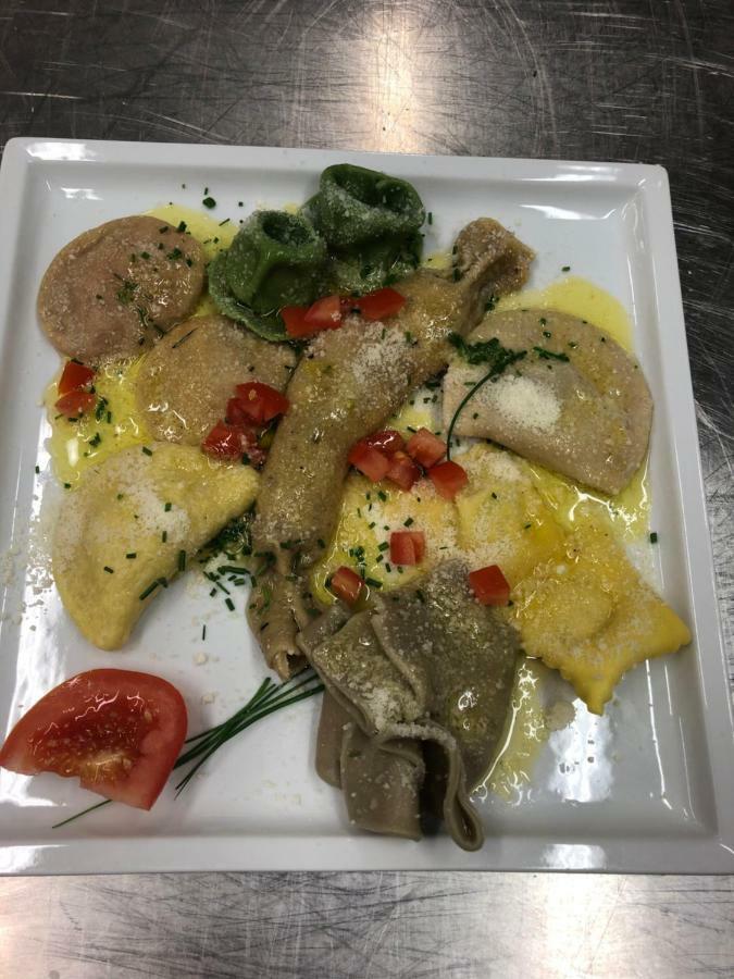 特伦缇丝公寓酒店 特伦托 外观 照片